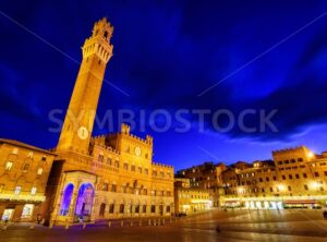 Piazza del Campo in the old town Siena, Tuscany, Italy - GlobePhotos - royalty free stock images