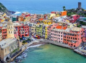 Picturesque Vernazza town on Mediterranean sea coast, Cinque Terre, Italy - GlobePhotos - royalty free stock images
