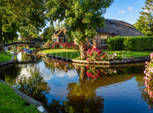 Idyllic Giethoorn village, Netherlands