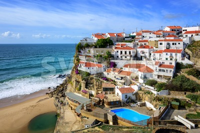 Azenhas do Mar, a little fishermen village on atlantic coast near Cabo da Roca, Portugal Stock Photo