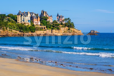 Sand beach and historical villas in Dinard, Brittany, France Stock Photo