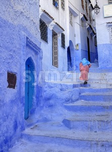 A street in the blue town Chefchaouen, Morocco Stock Photo