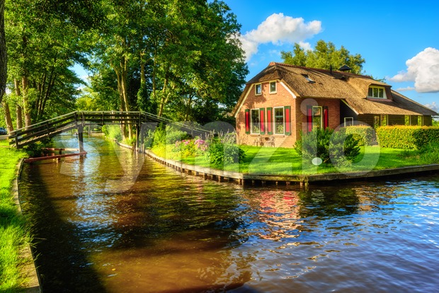 Water canal in Giethoorn village, Netherlands Stock Photo